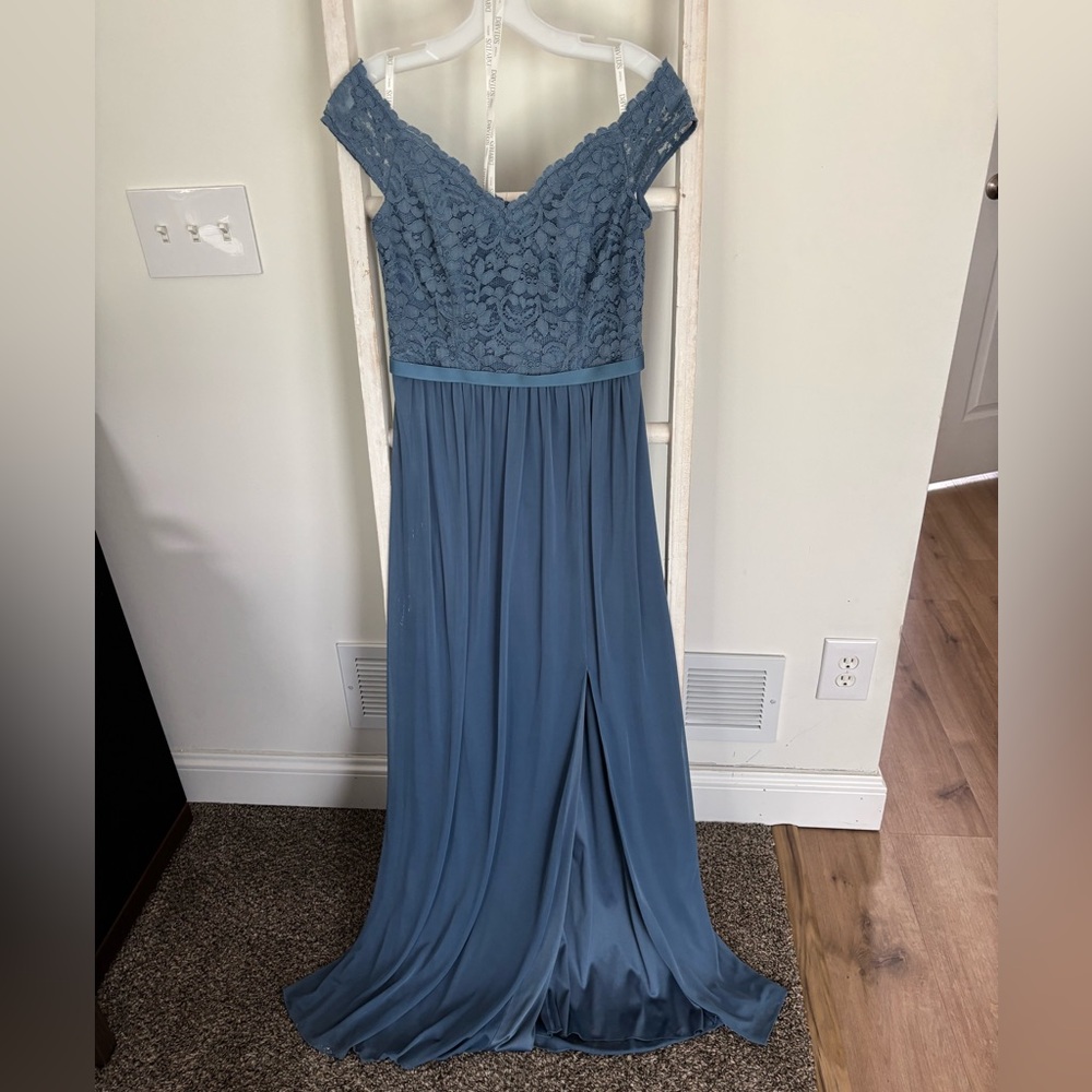 David's Bridal Blue Sleeveless Sweetheart Gown